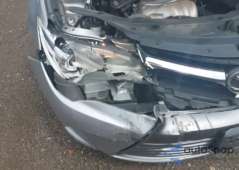 2017 Toyota Camry Le z USA, uszkodzony, nr VIN 4T1BF1FK2HU645576